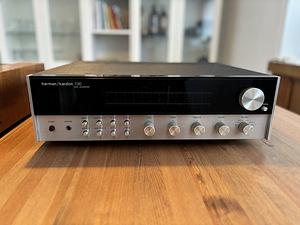 Harman Kardon 730 Twin Powered Solid State Receiver (2 foto / 7)