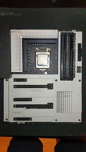 I9 9900KF DDR4 16Gb 3800mhz Z390 Wifi (1 foto / 4)