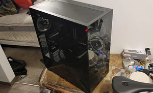 Lauaarvuti 32gb ddr5 ram, ryzen 7 7800X3d, nvidia 3060ti (1 foto / 3)