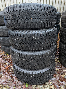 Naelrehvid 205/55/R16 Nordfrost 200 (1 foto / 2)