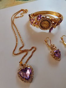 Juhla koru setti ja rannekello lila kristalli lasi helmillä (3 valokuva sivusta 4)