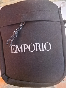 Emporio musta kangas laukku (2 valokuva sivusta 5)