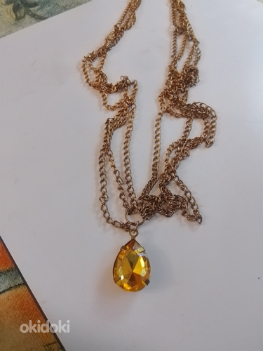 Pronssi kaulakoru kristalli helmi kullan värinen