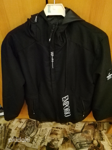 Emporio musta kangas takki hupulla