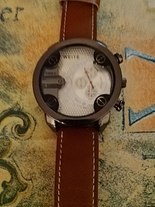 Weite rannekello USA (1 valokuva sivusta 4)