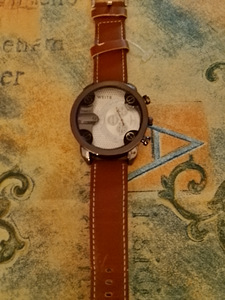 Weite rannekello USA (2 valokuva sivusta 4)