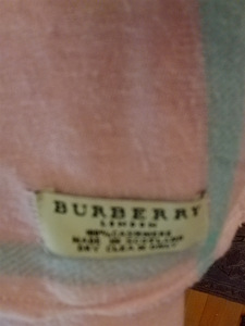 Burberry London 100.cshmiere Scotland (1 valokuva sivusta 5)