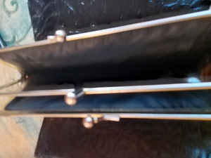 Musta nahka lompakko/käsi laukku (8 valokuva sivusta 9)