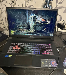 Msi katana b13v // RTX 4070 // 32gb ram // 17.3” (1 foto / 1)