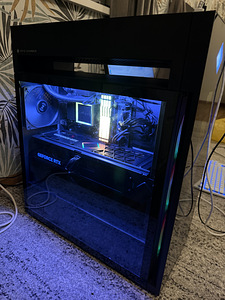 Võimas RTX 4090 masin + 2 monitori (2 foto / 6)
