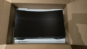 Игровой монитор Samsung G7 144Hz C27G75TQSR