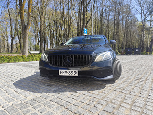 Mercedes Benz (5 foto / 11)