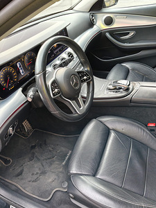 Mercedes Benz (10 foto / 11)