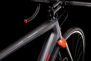 M: CUBE CROSS RACE C:62 PRO gravel cyclo 56cm (3 foto / 3)