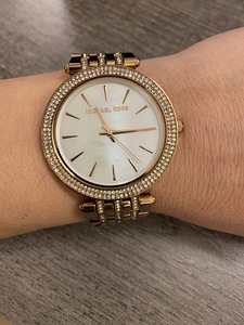 Часы Michael Kors (1 фото из 3)