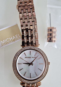 Часы Michael Kors (2 фото из 3)