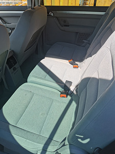 Volkswagen Touran varuosadeks (6 foto / 7)