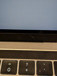 MacBook Pro 2019 13" 4xUSB-C - Core i5 2.4GHz / 16GB / 256GB (2 foto / 6)