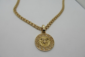Uus Kuld Versace stiilis kuldmedaljon 11,28 gr. (4 foto / 4)