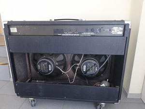 Yamaha Hundred B212 (2 foto / 3)