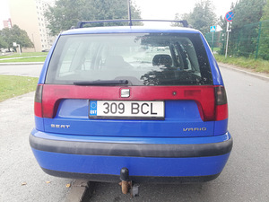 SEAT Cordoba Vario 2001 (3 foto / 11)