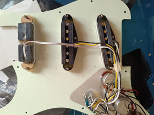 ESP GrassRoots Stratocaster (6 foto / 6)