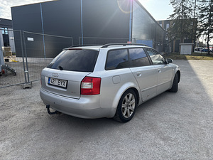 Audi A4 1.9 TDi 96 kW M/T (4 foto / 8)