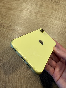 iPhone 11, Yellow, 64GB, Battery 86% (5 foto / 5)