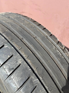 Шины Michelin 235/55 R19 (4 фото из 5)