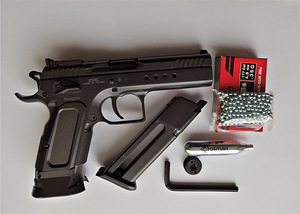 Õhupüstol TANFOGLIO LIMITED CUSTOM (2 foto / 6)