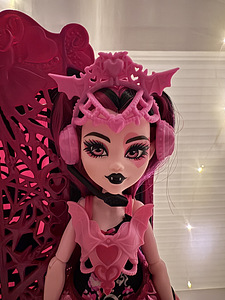 MONSTER HIGH Secrets Mystery Monsters nukk Draculaura 27 cm (2 foto / 8)