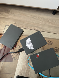 Seagate 4TB Portable drive (1 foto / 3)