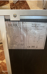 Холодильник BERK, модель: BK-147SAW (3 фото из 3)