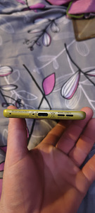 Motorola Moto G85 5G (4 foto / 7)