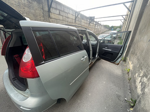 Mazda 5 (5 foto / 15)