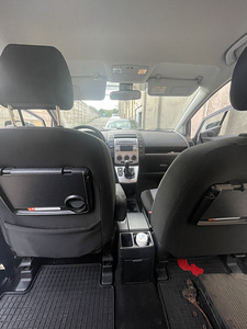 Mazda 5 (10 foto / 15)