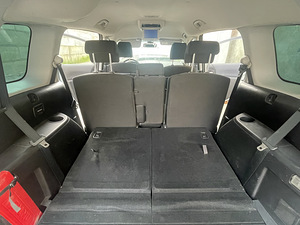 Mazda 5 (12 foto / 15)