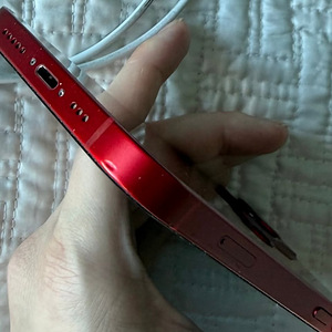 iPhone 13, Red, 128 GB (4 foto / 10)