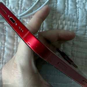 iPhone 13, Red, 128 GB (4 foto / 10)