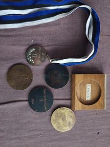 5 vana Eesti medalit (1 foto / 3)