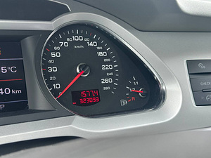 Audi A6 C6 2008 quattro (6 foto / 7)