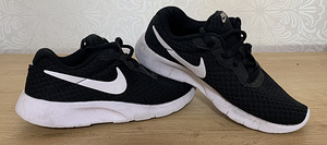 Кроссовки NIKE s.30 (1 фото из 2)