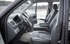 Volkswagen Multivan Highline 2.0 132kW (7 foto / 15)