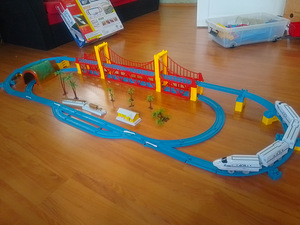 Наборы железной дороги, Tomy и аналоги (2 фото из 10)