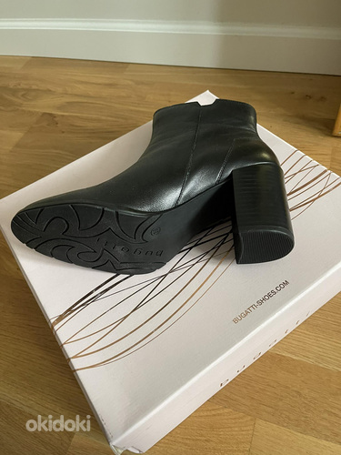 Женские кожаные ботинки bugatti на каблуке (фото #7)