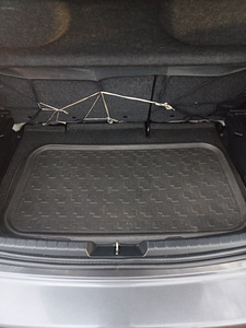 Toyota yaris (10 foto / 11)
