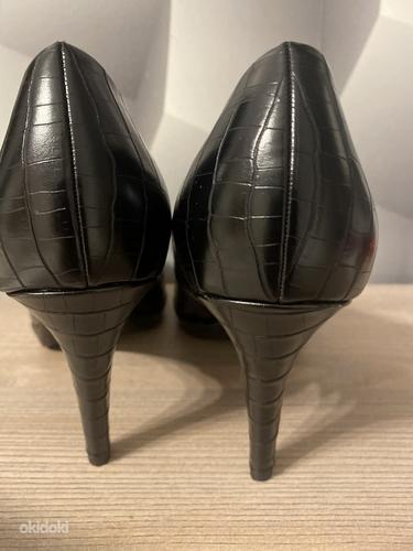 Женские туфли р.39 (фото #3)