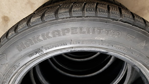 205/55/16 HAKKAPELIITTA 7 (2 foto / 3)