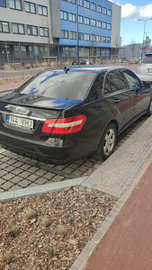 MERCEDES-BENZ E 200 NGT (3 foto / 9)