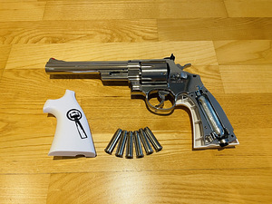 UUS UMAREX SMITH & WESSON 629 6,5 CO2 Revolver (4 foto / 10)